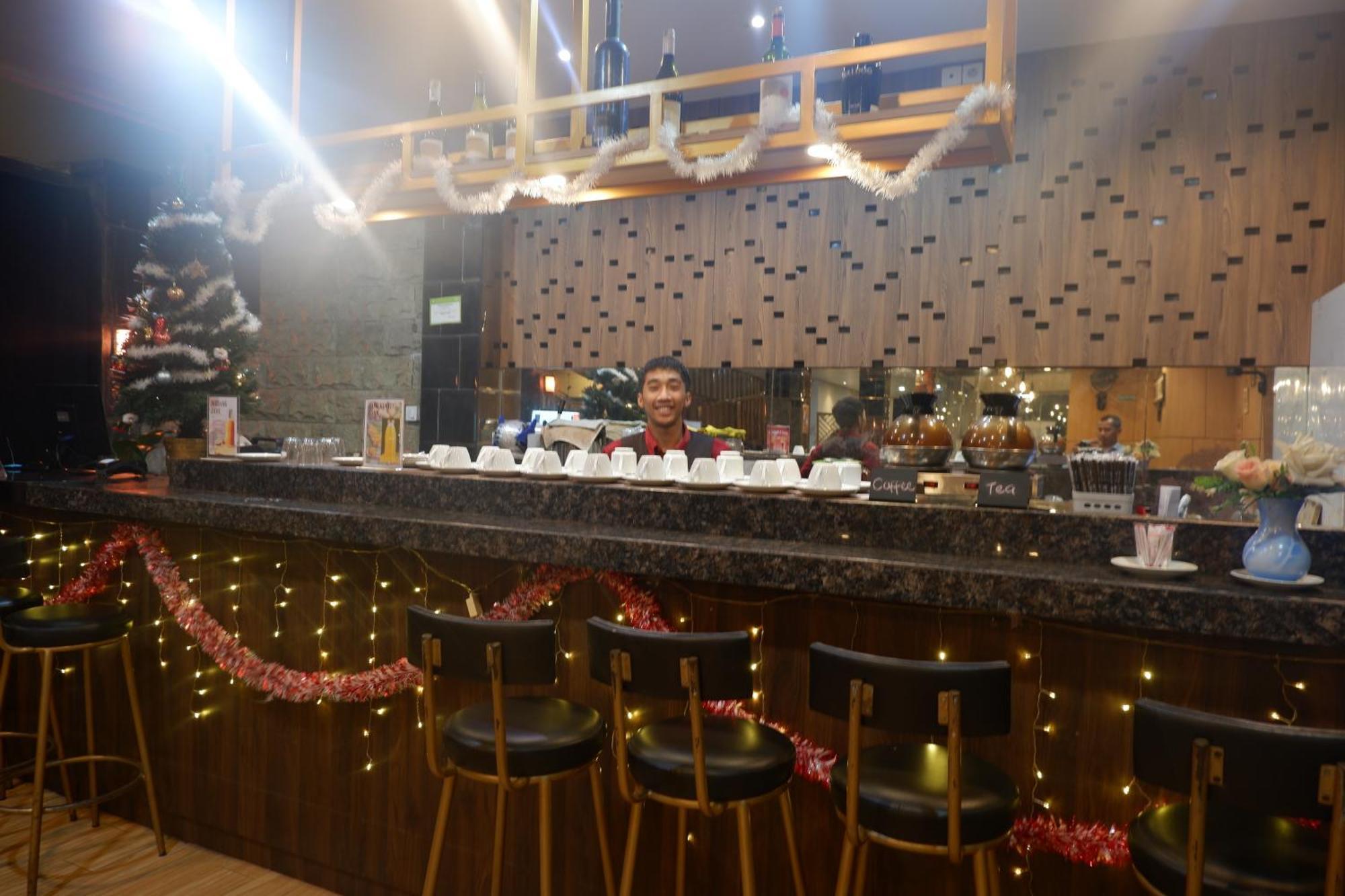 Grand Samota Hotel Sumbawa Luaran gambar