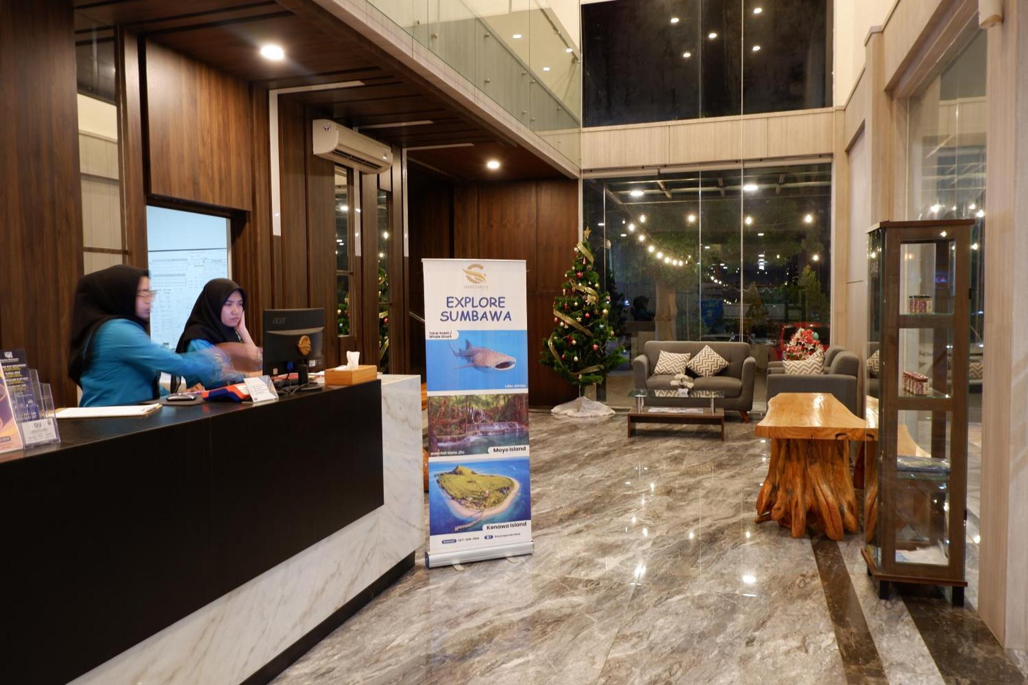 Grand Samota Hotel Sumbawa Luaran gambar